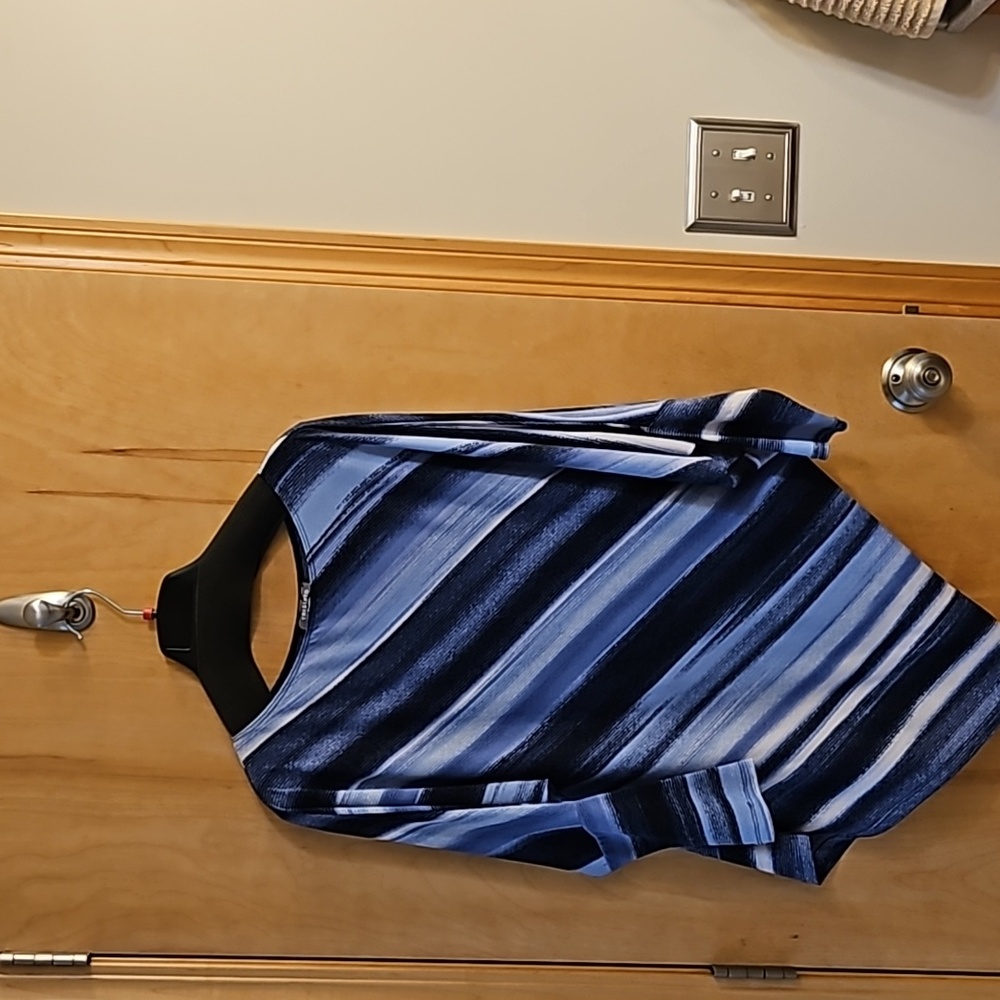 3/4 sleeve top